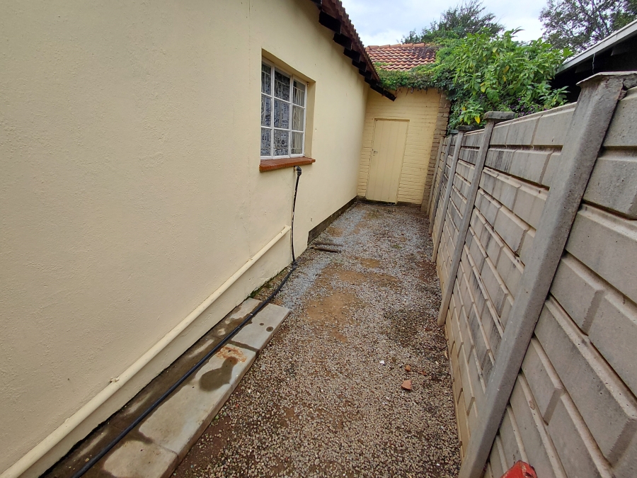 To Let 3 Bedroom Property for Rent in Randlespark North West